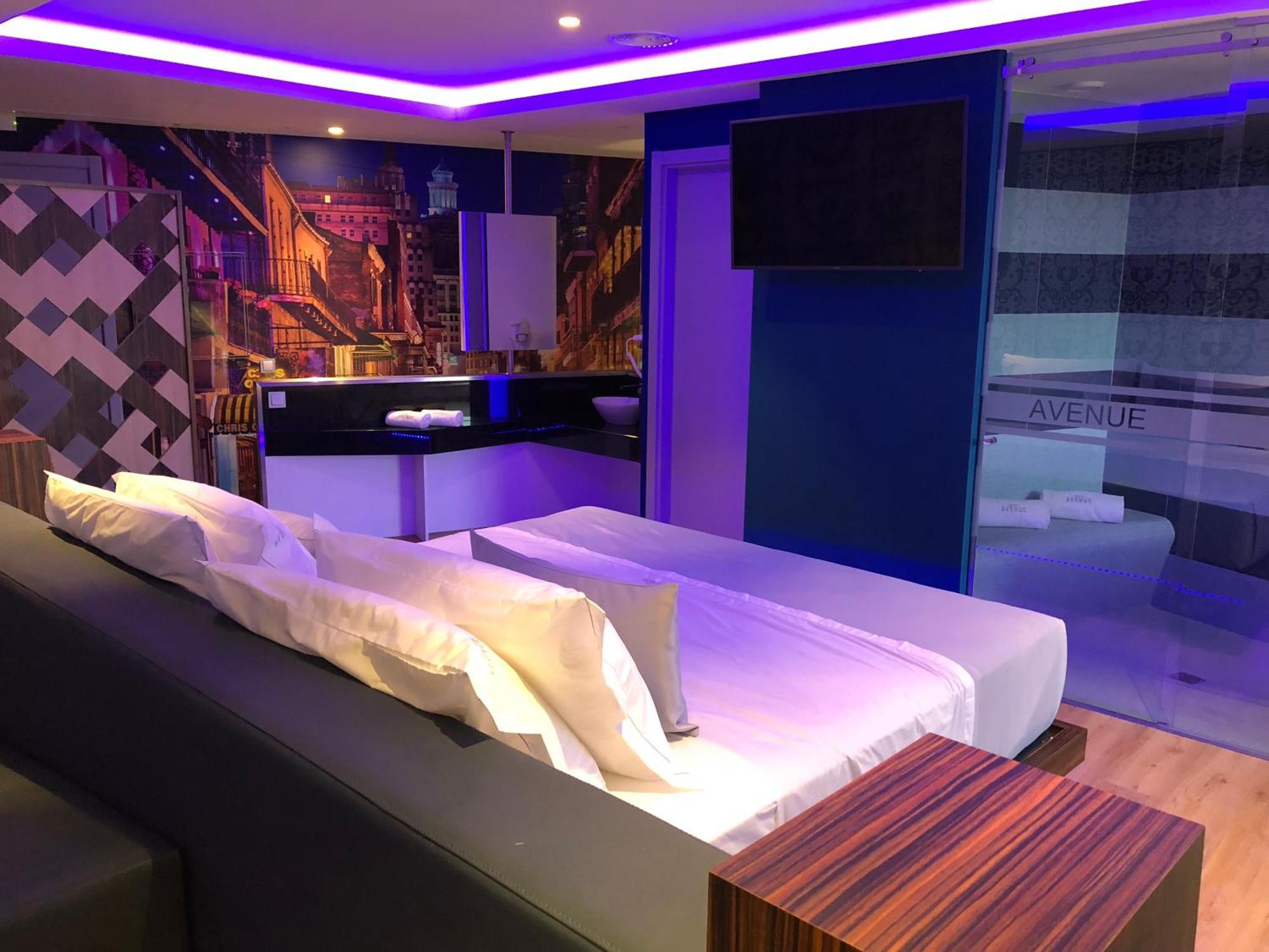 Motel Avenue Валонго Екстериор снимка