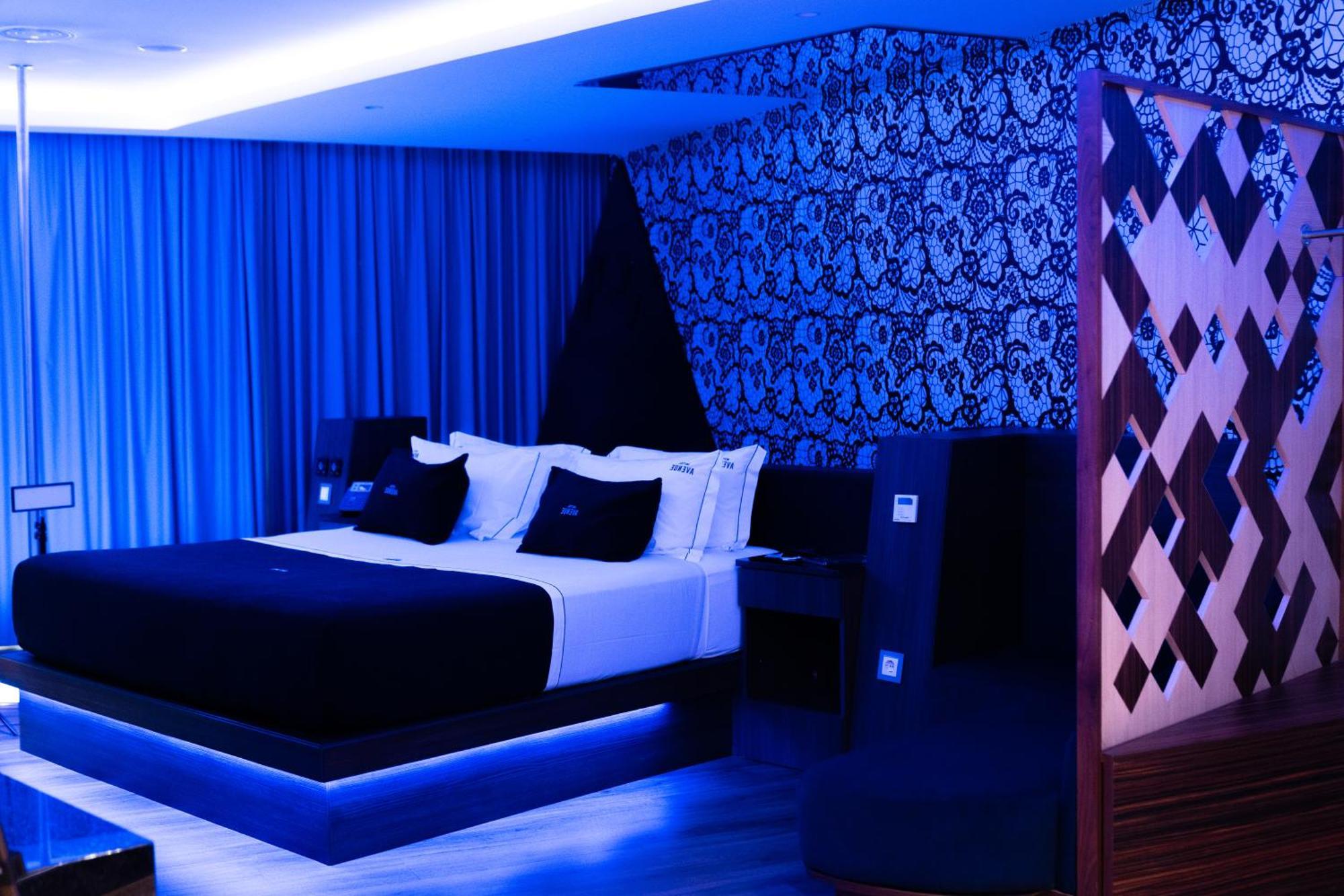 Motel Avenue Валонго Екстериор снимка