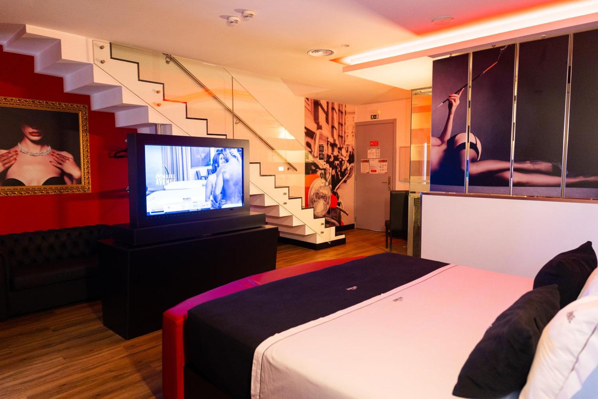 Motel Avenue Валонго Екстериор снимка