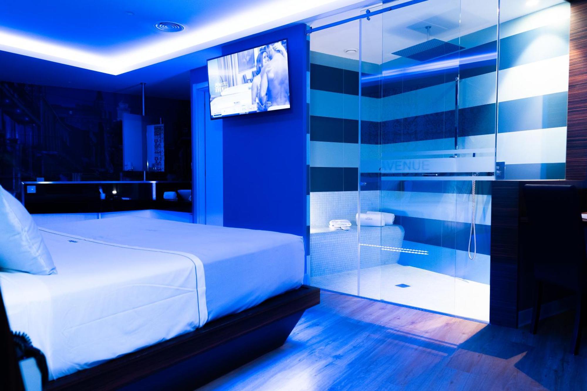 Motel Avenue Валонго Екстериор снимка